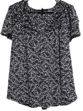 White House Black Market Black & White Abstract Print Short Sleeve Top